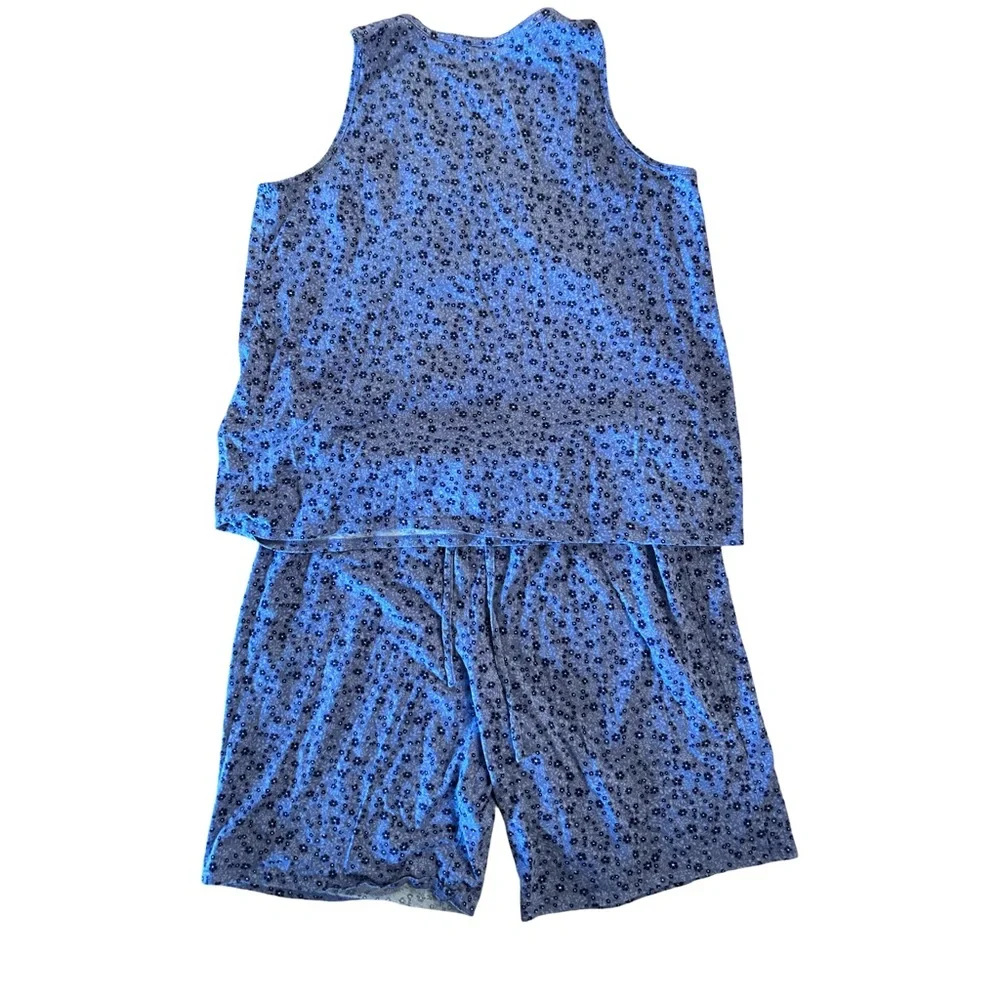 Liz Claiborne Purple Floral Pleated Tank & Shorts Pajama Set - Picture 4 of 5